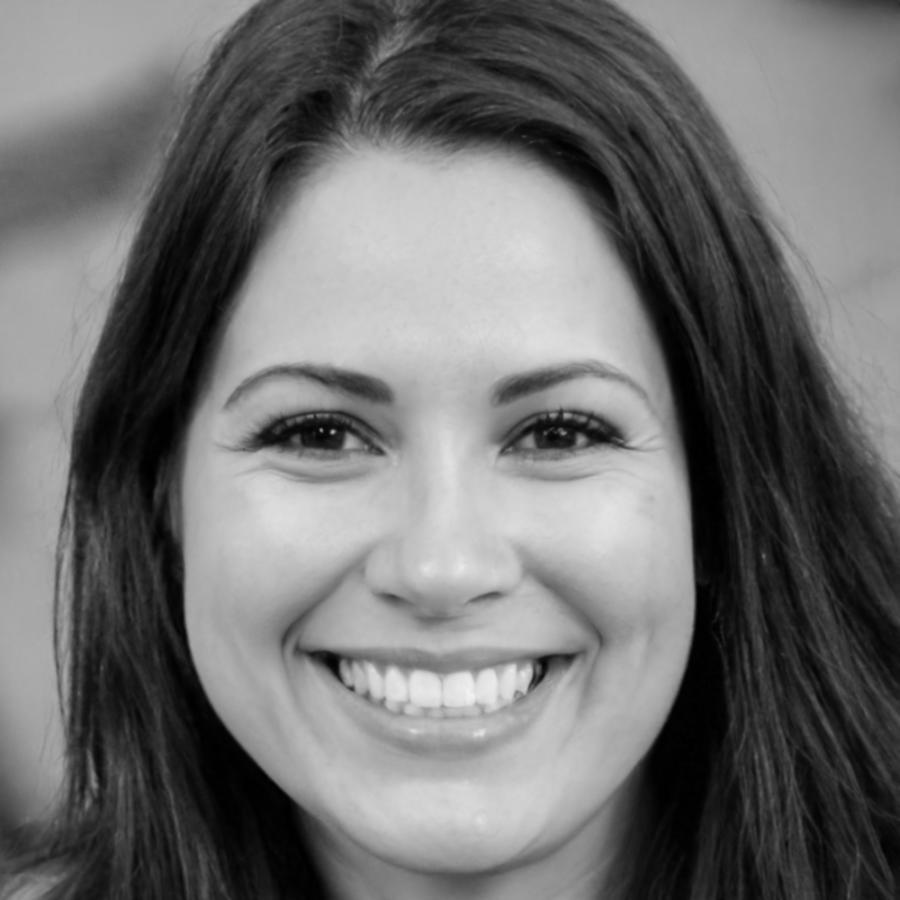 Finanzexpertin Miriam Kupferschmidt bei der Beratung